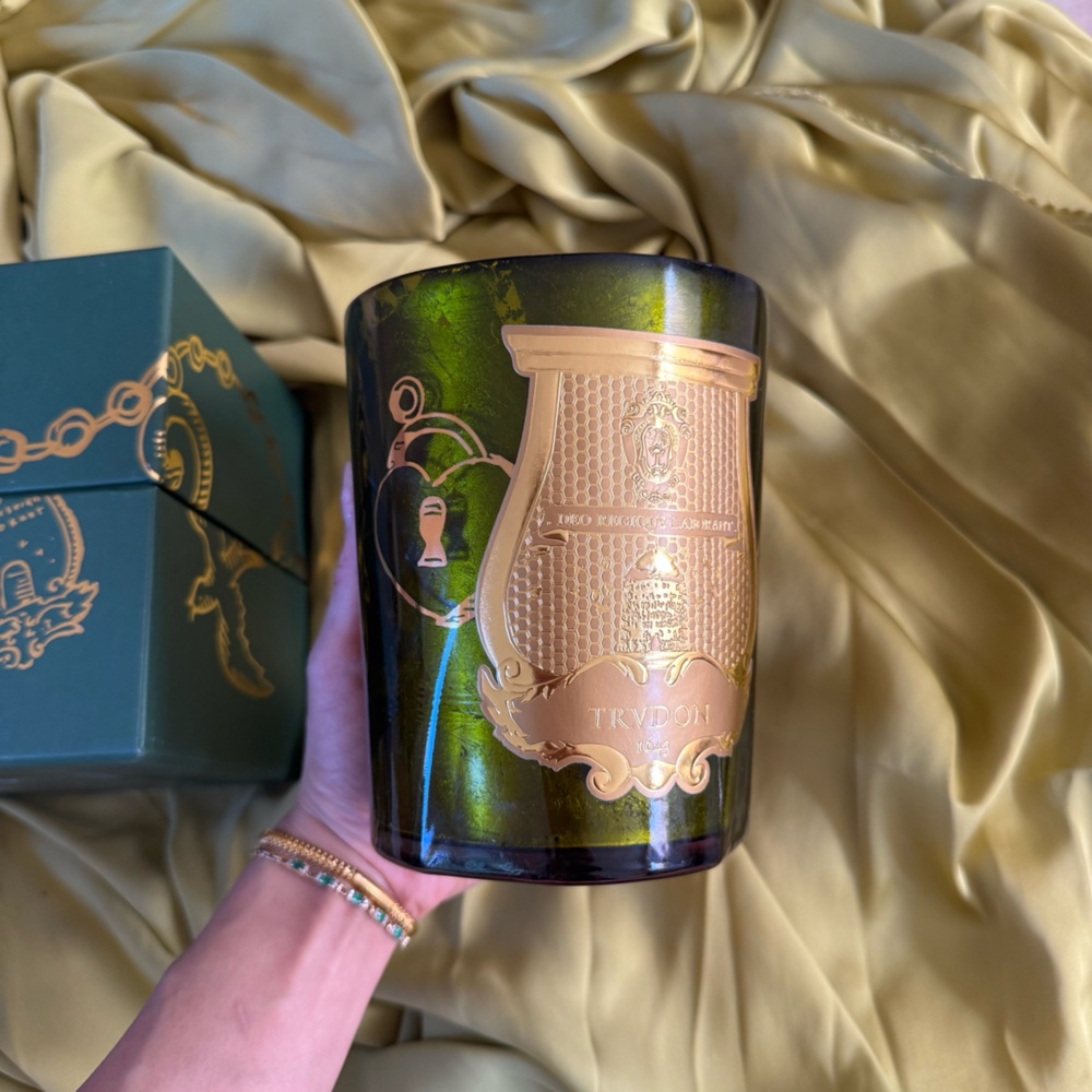 Empty CIRE TRUDON Gabriel Intermezzo 800g Holiday 2022 with Box & Art